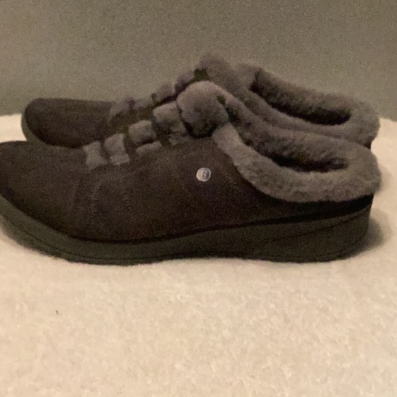 Bzees Gray Goldie Washable Slip-on Mules - Picture 12 of 16